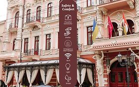 Hotel Bristol